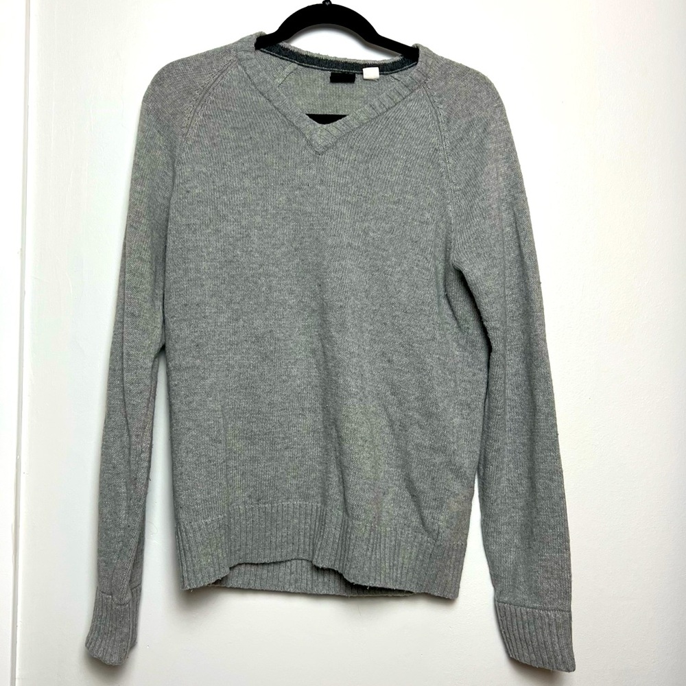 BDG urban outfitters men’s gray sweater